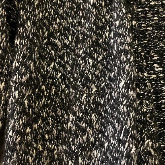 H&M Divided Black And White Waterfall Cardigan Size Medium - Picture 7 of 10